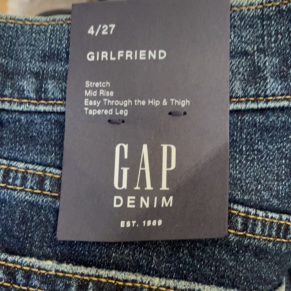 NWT Gap girlfriend jeans 4/27 indigo wash - Picture 7 of 7